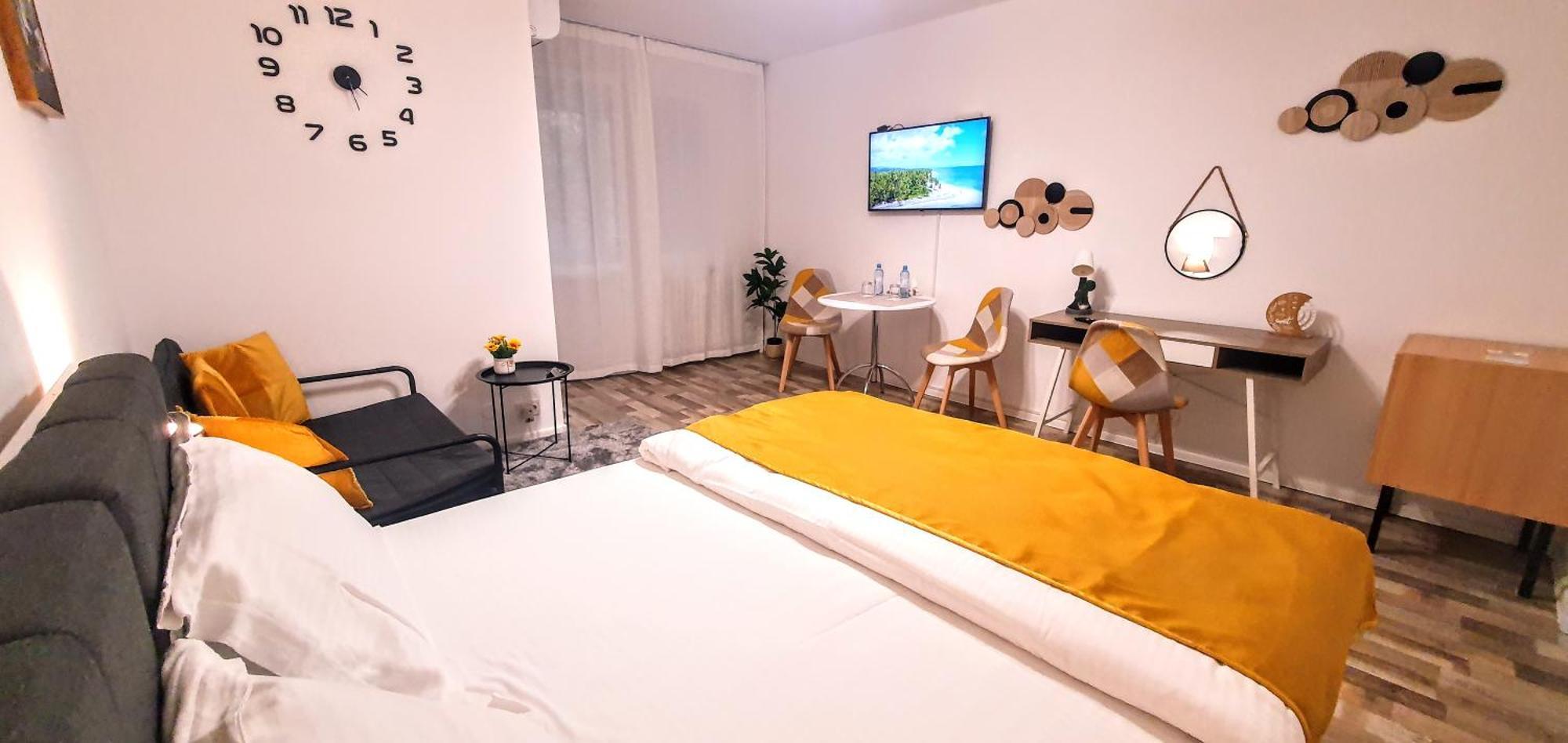 The Yellow King - Luxurious Apartment Bukarest Exterior foto