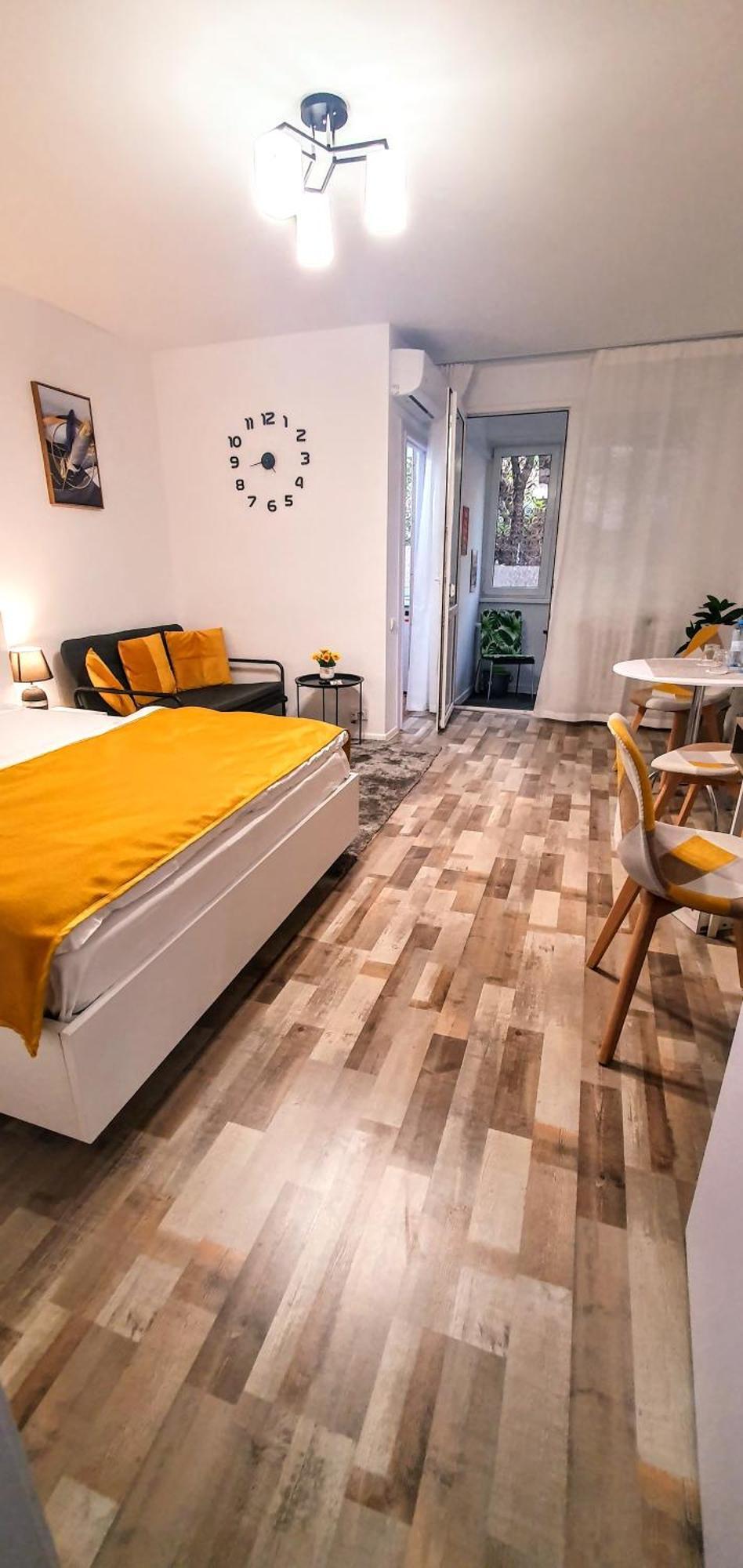 The Yellow King - Luxurious Apartment Bukarest Exterior foto